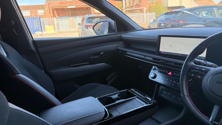 Hyundai TUCSON 1.6T Plug-in Hybrid N Line 5dr Auto Estate